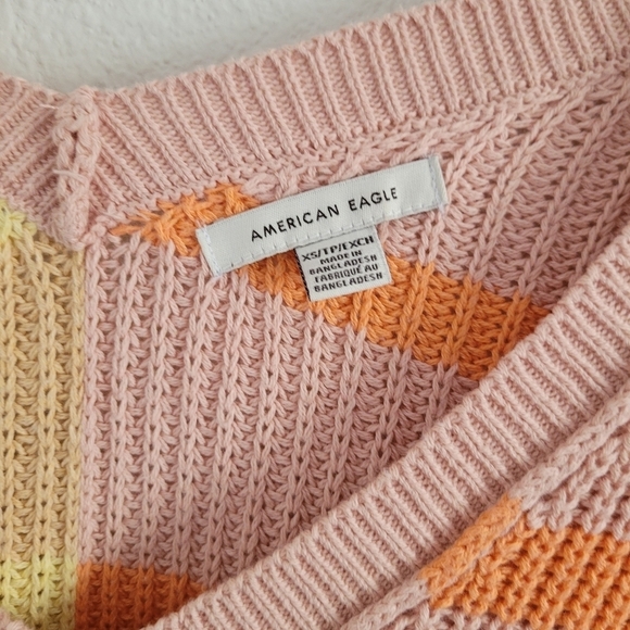 American Eagle stripped v- neck knit sweater - Picture 3 of 10